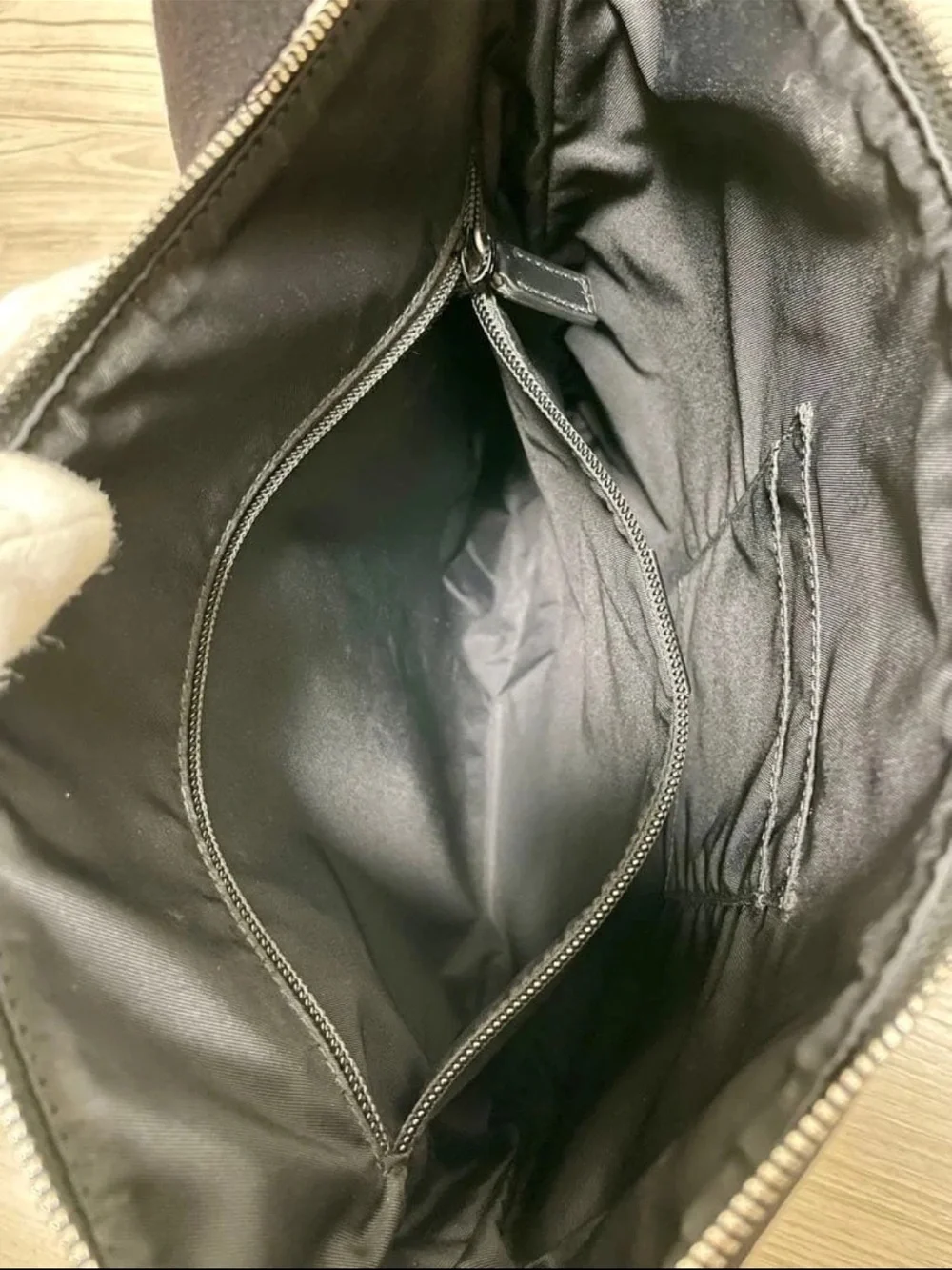 Gucci messenger bag